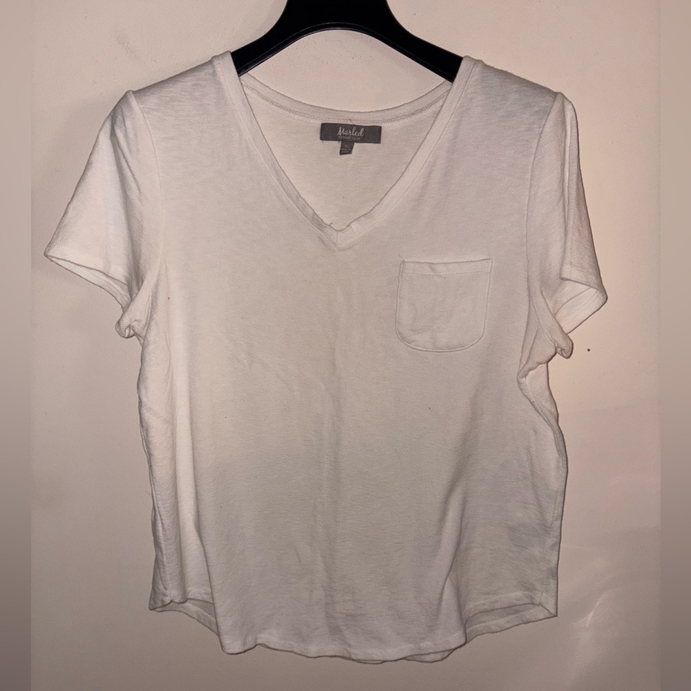 Marled Essentials size XL white tee